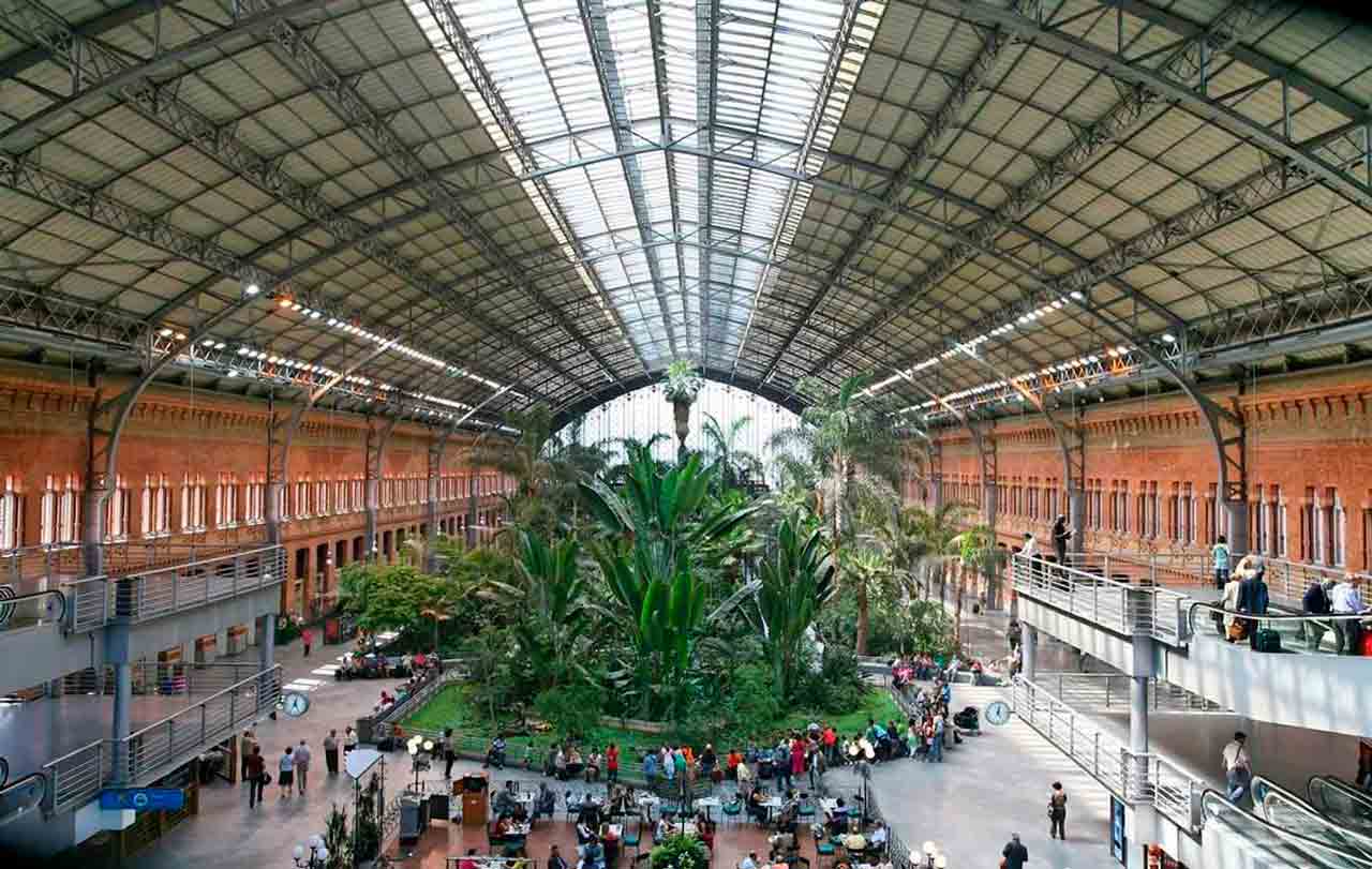 Taxi-Atocha-Renfe-San-Lorenzo-de-El-Escorial-interior​